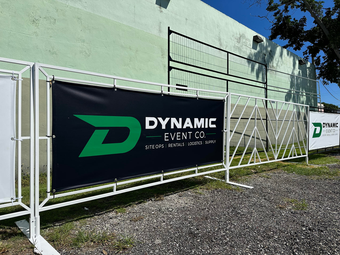 Dynamic Brand Barricades